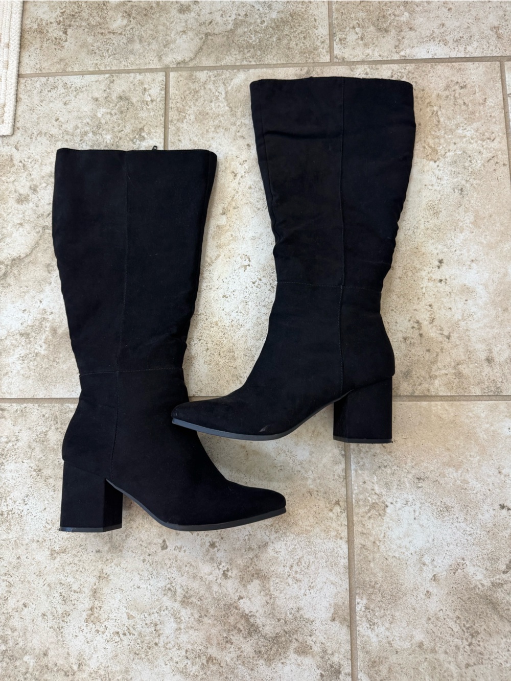 Lane Bryant Classic Black Knee-High Pointed Toe Women's Boots. Wide calf